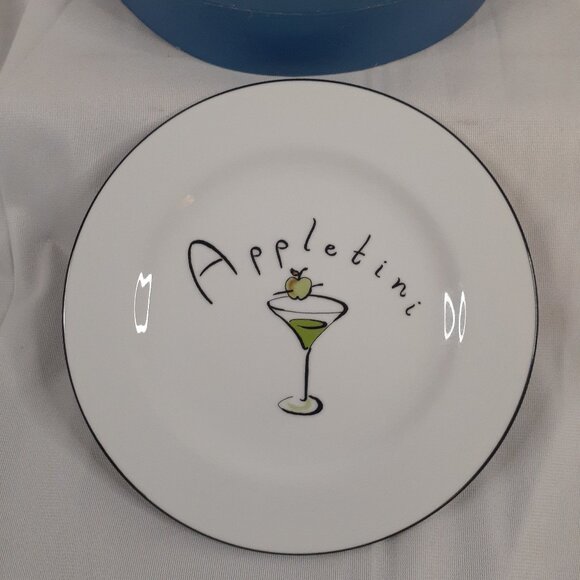 Pottery Barn Martini Cocktail Plates - Set of 4 - Picture 8 of 10